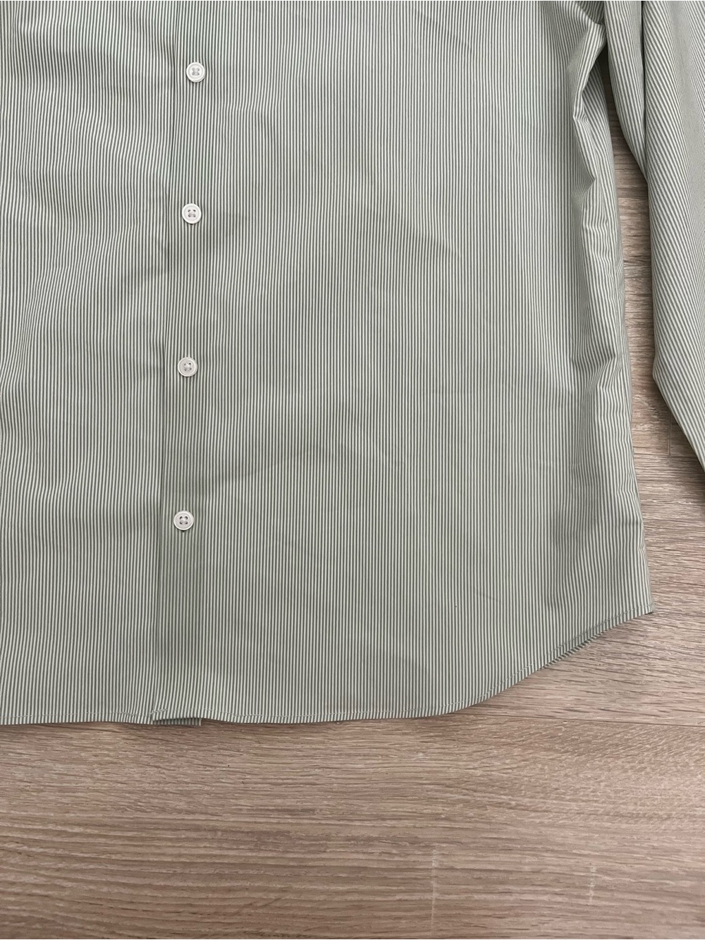 Ministry of Supply Men’s Gemini Button Down Shirt Green White Stripes - Medium - Picture 2 of 7